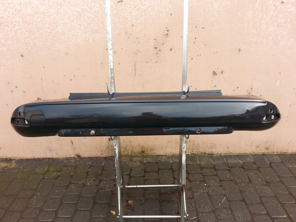 фото №1, Renault оригинальный номер 850b25777r накладка бампера