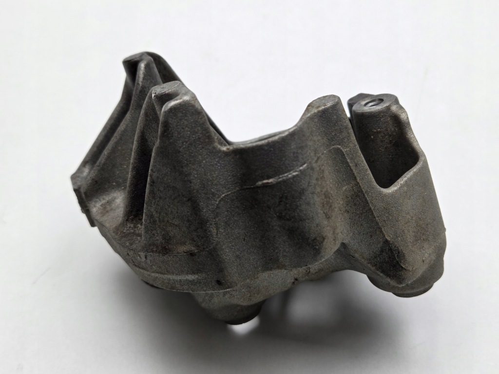 Кронштейн корпус насоса 9824088780 peugeot citroen toyota 1.5 blue hdi yh01 Недорого