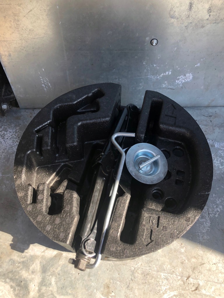 фото №1, Вкладыш колеса latitude домкрат latitude