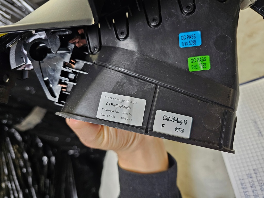 фото №10, Панель рамка корпус радио консоли решётка обдув dekor ford focus mk3 синхронизация