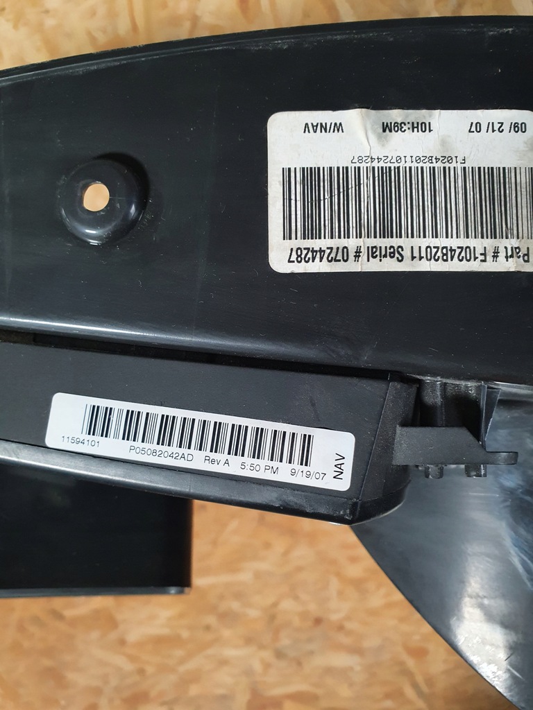 фото №8, Chrysler pacifica рамка спидометра