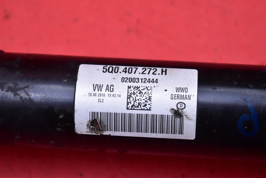 Приводной вал правая перед механическая коробка передач 5q0407272h skoda octavia 3 3 1.4 tsi 150km 13-17 в Украине