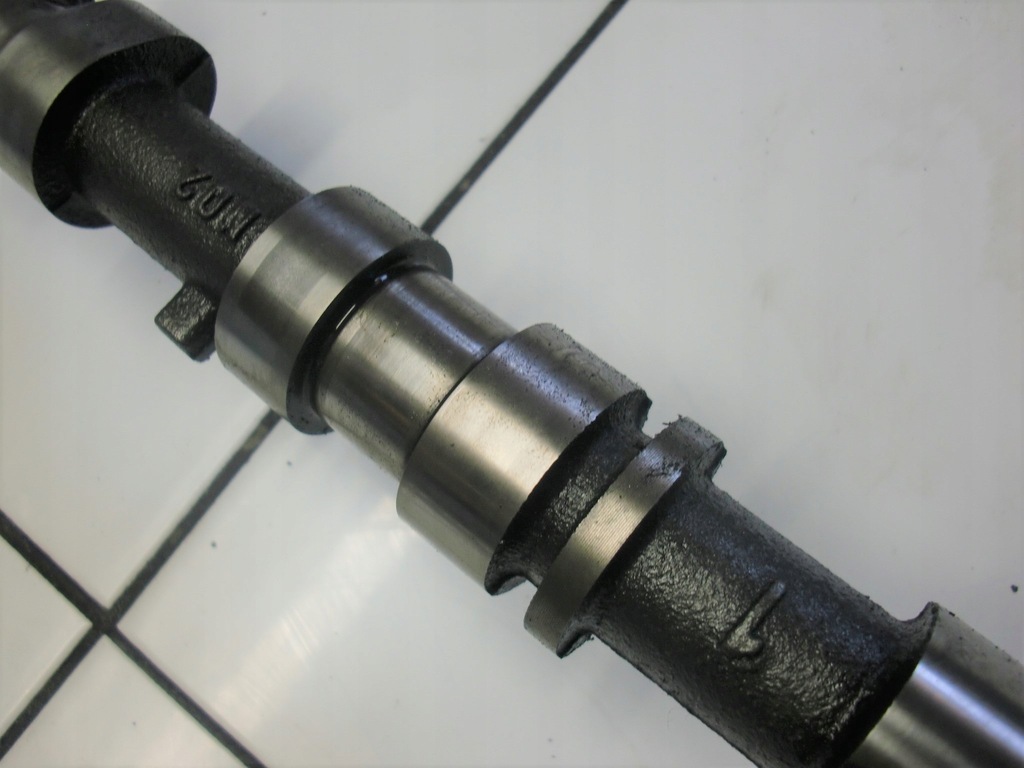 фото №7, Lexus is220 2.2 d-cat вал розподільного валу