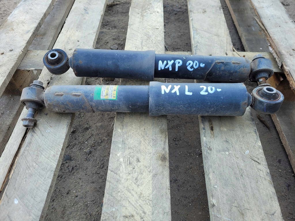 фото №1, Амортизатор задний задняя левый правый lexus nx 300h