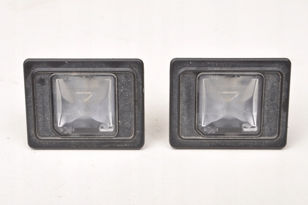 фото №1, W177 лампа номерного знака регистрационный комплект 20r