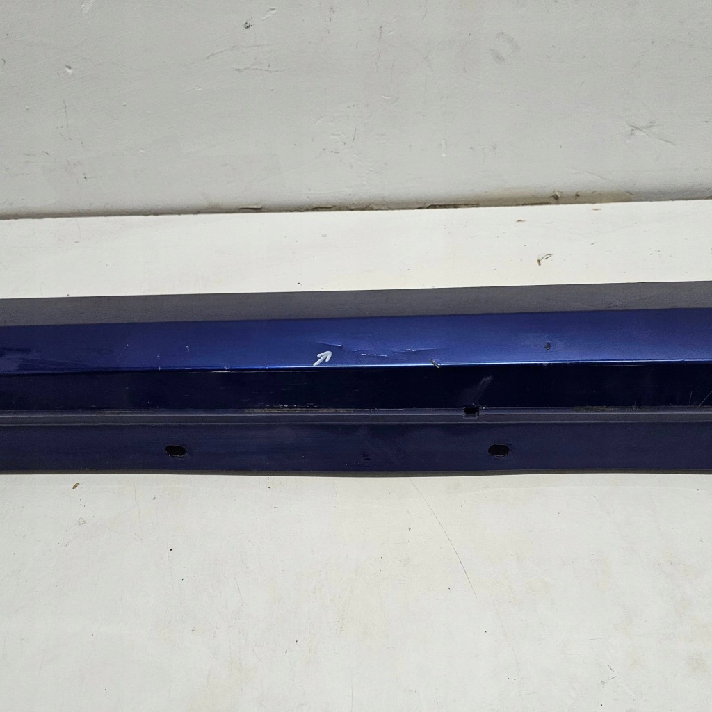 Накладка  порог порог левая maserati granturismo m189 670168202 Киев