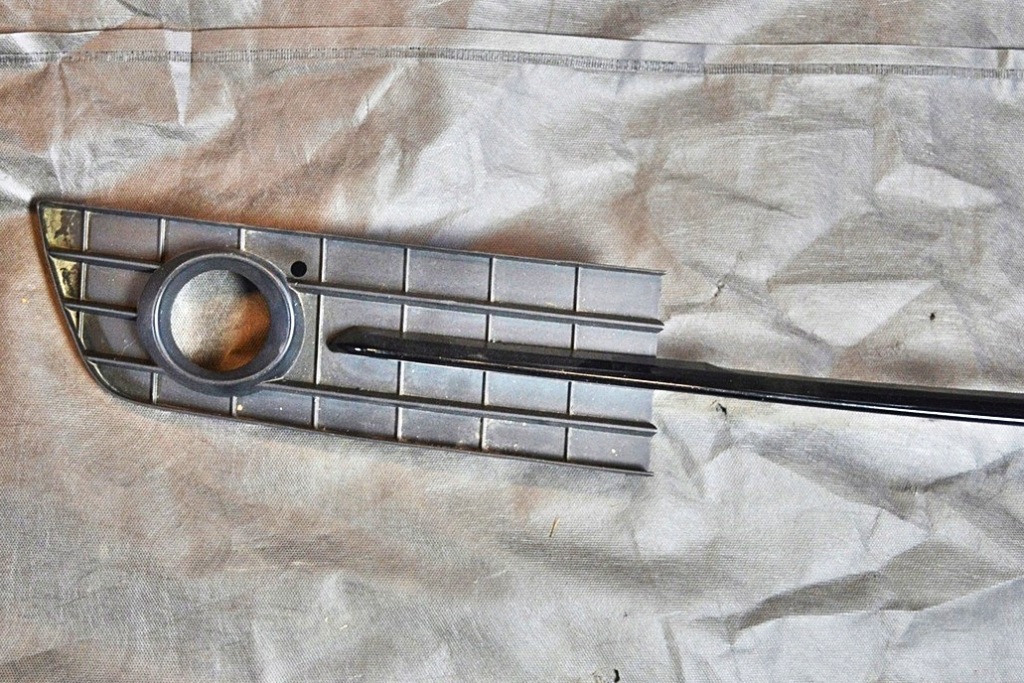 Mercedes a-klasa w169 рестайлинг  решётка бампера рамка противотуманных фар с Разборки