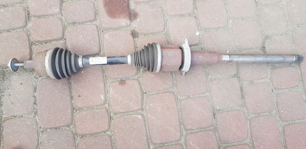 фото №1, Привідний вал volvo p31437471