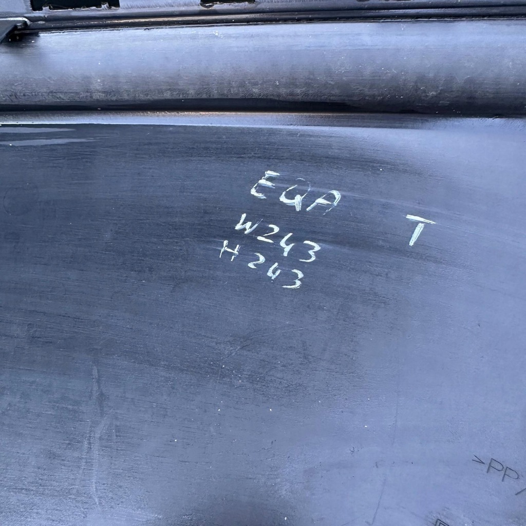 фото №13, Mercedes eqa a2438854201 бампер задний задняя накладка спойлер pdc хром