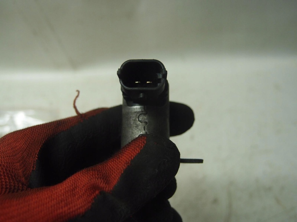 фото №13, Регулятор давления масла alfa romeo stelvio 2,2d 70537302