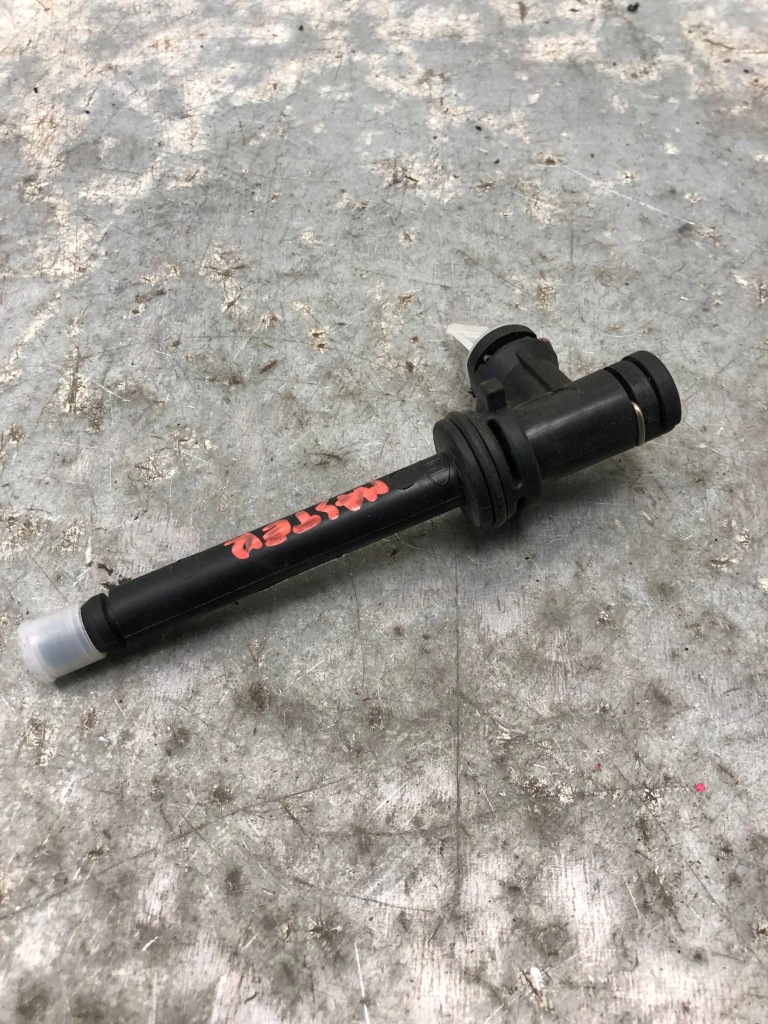 фото №3, Патрубок цилиндр сцепления renault master iii 418039210