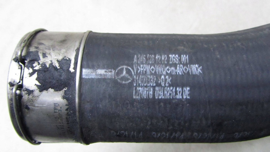 Mercedes w176 1.5 труба шланг інтеркулер a2465281282 13- Оригінал
