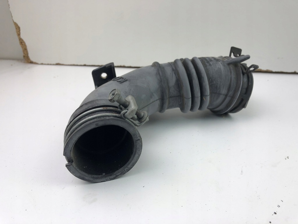 фото №6, Toyota yaris iii 1.5 hybrid труба wąż воздуха 17880-0m090