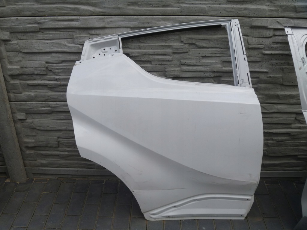 фото №13, Toyota c-hr молдинг уплотнитель хром дверь передних правых lub левых