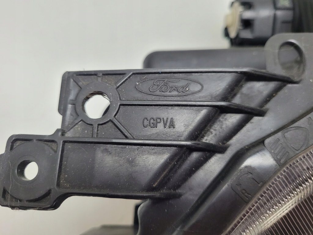 фото №10, Ford ranger iii 3 2015+ фара лампа перед правая треснувший стекло фары