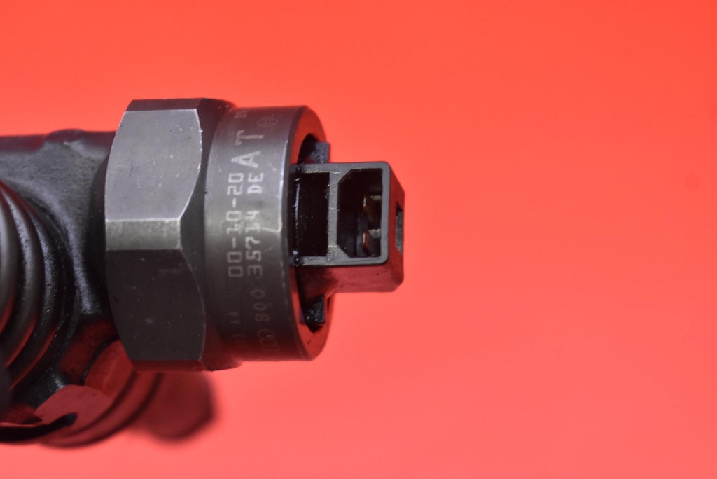 фото №8, Инжектор насос-форсунка 0414720028 038130073aa audi a3 8l 1.9 tdi 100 km 00-03