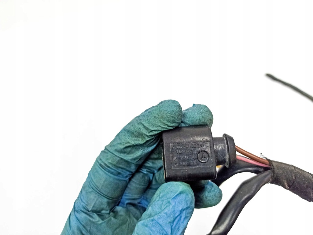 фото №9, Mercedes-benz c w203 2004 насос омывателя