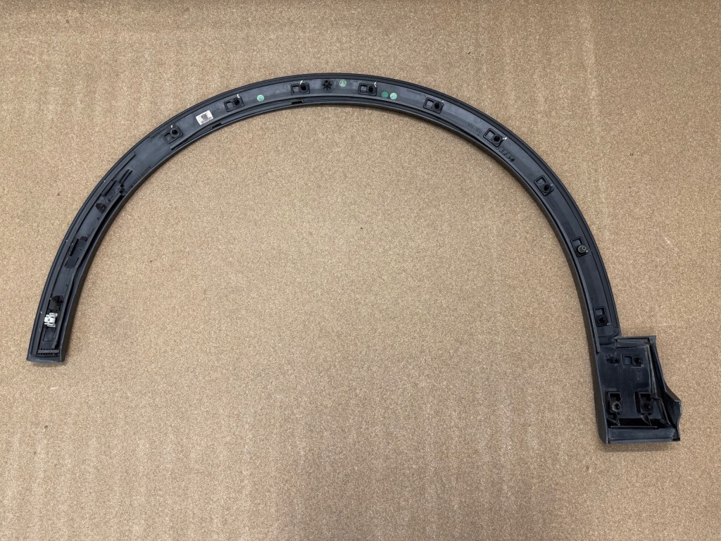 Audi q8 4m8 молдинг крыла расширитель арки правый перед 4m8853026b kod lz7s с Разборки