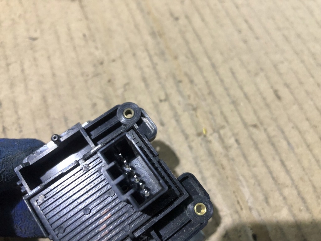 фото №3, Переключатель тормоза ручного range rover l322 yug500391mvm