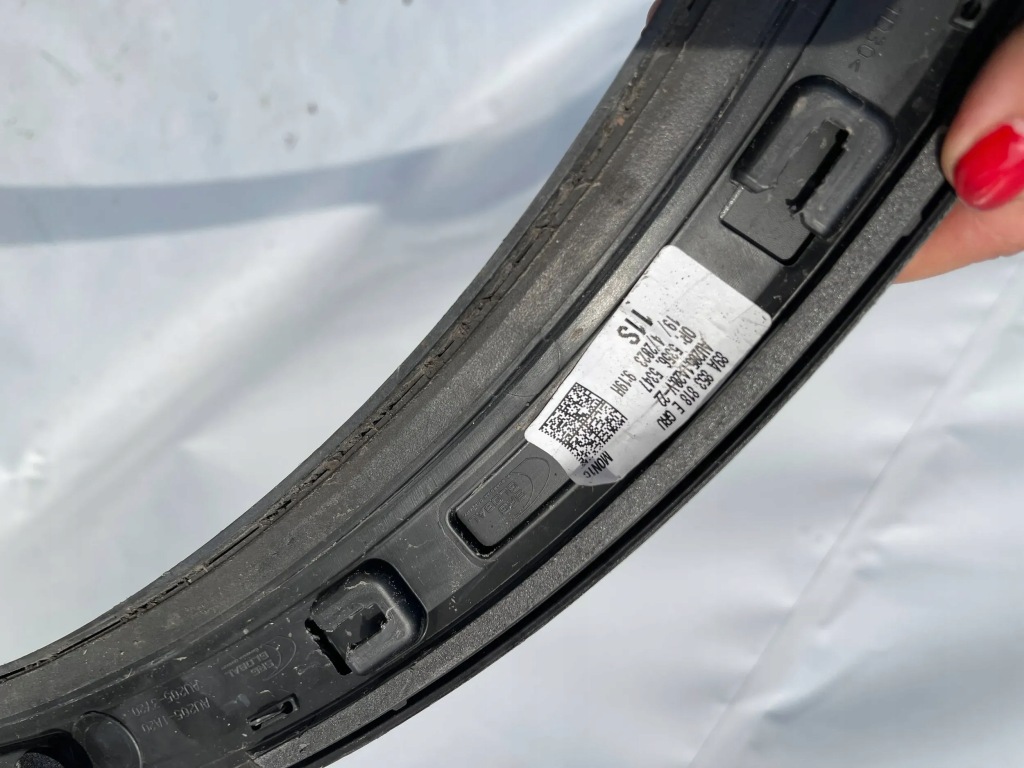 фото №12, Молдинг крила audi q4 e-tron 89a 89a853818 права задня задня