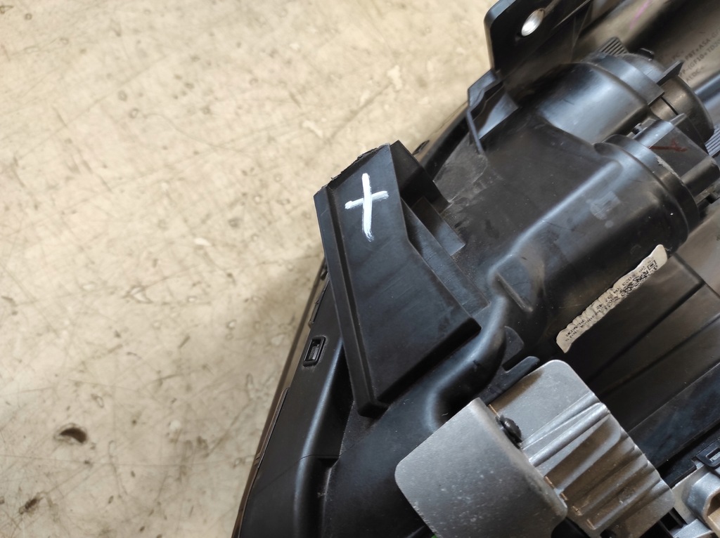 фото №7, Kia sportage 5 v 21- лампа права перед full led 92102-r2100