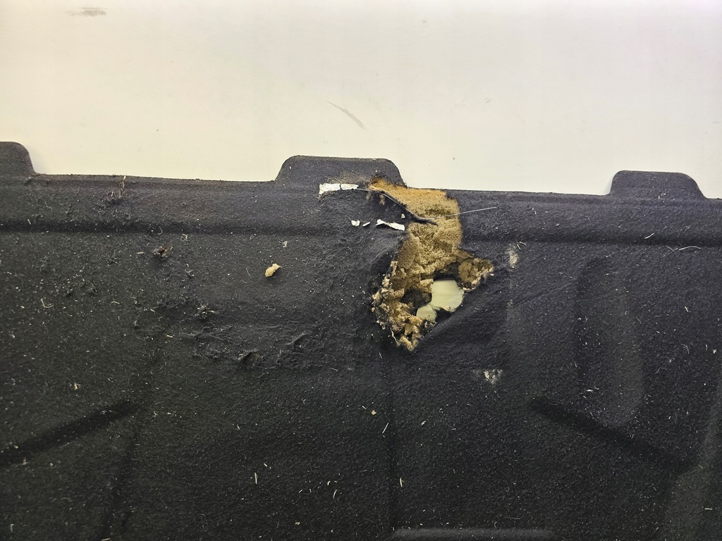 фото №6, Шумоизоляция капот audi a5 8t 8t0863825