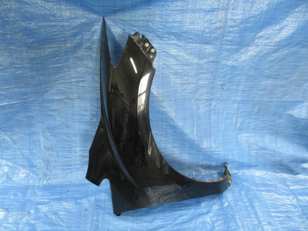 фото №1, Крыло правый перед mazda cx7 cx-7 цвет 27a