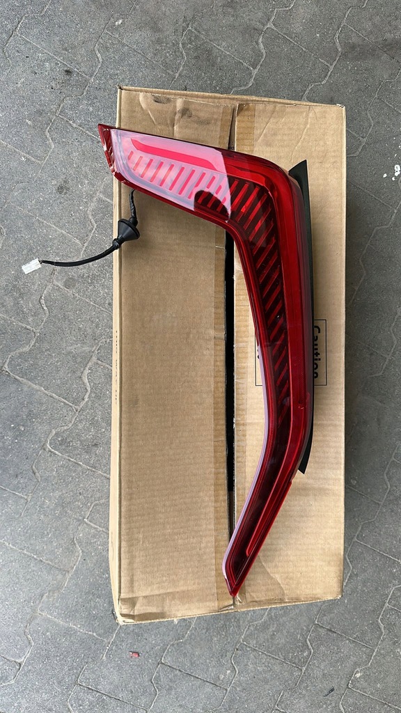 фото №1, Kia niro 2022- лампа задняя задняя правая led