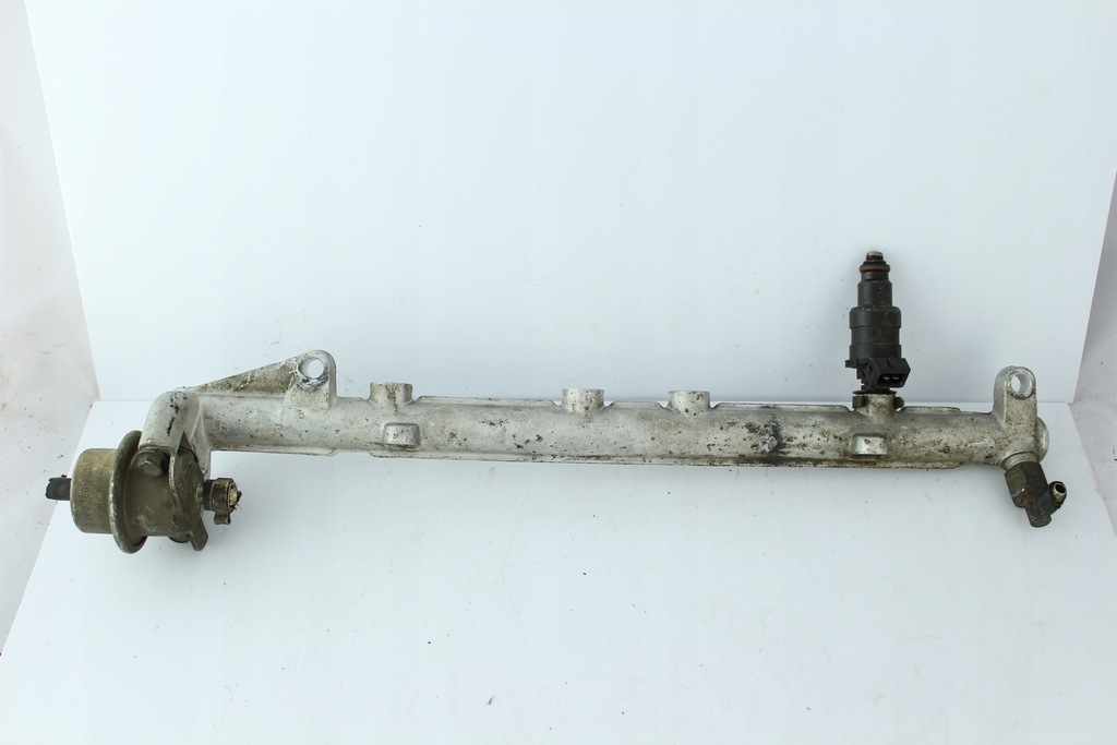 фото №1, Молдинг упорскування renault espace 0132418a1 renault