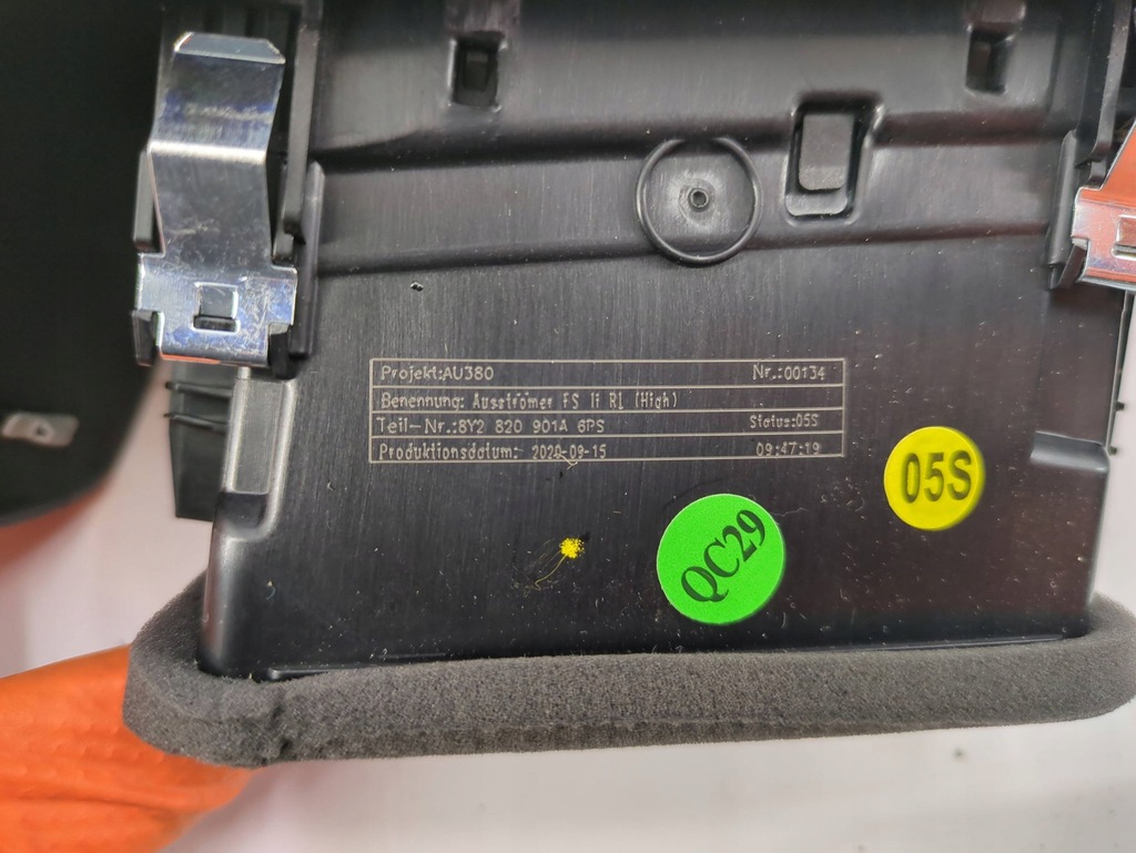 фото №5, Audi a3 8y 2021 форсунки / ґрати обдув панелі приладової панелі