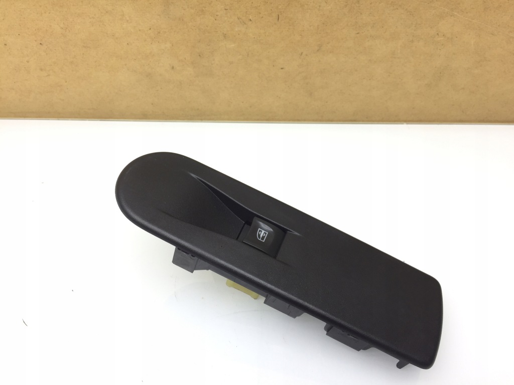 фото №1, Renault clio iv панель переключатель открывания стекло правый перед