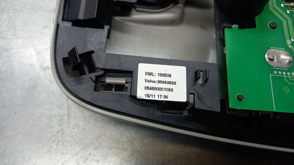 фото №6, Освещение кабины volvo v70 ii lift 05r 30669623