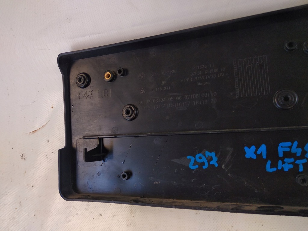 фото №6, Bmw x1 f48 lift lci підкладка pod номерний знак реєстраційна рамка