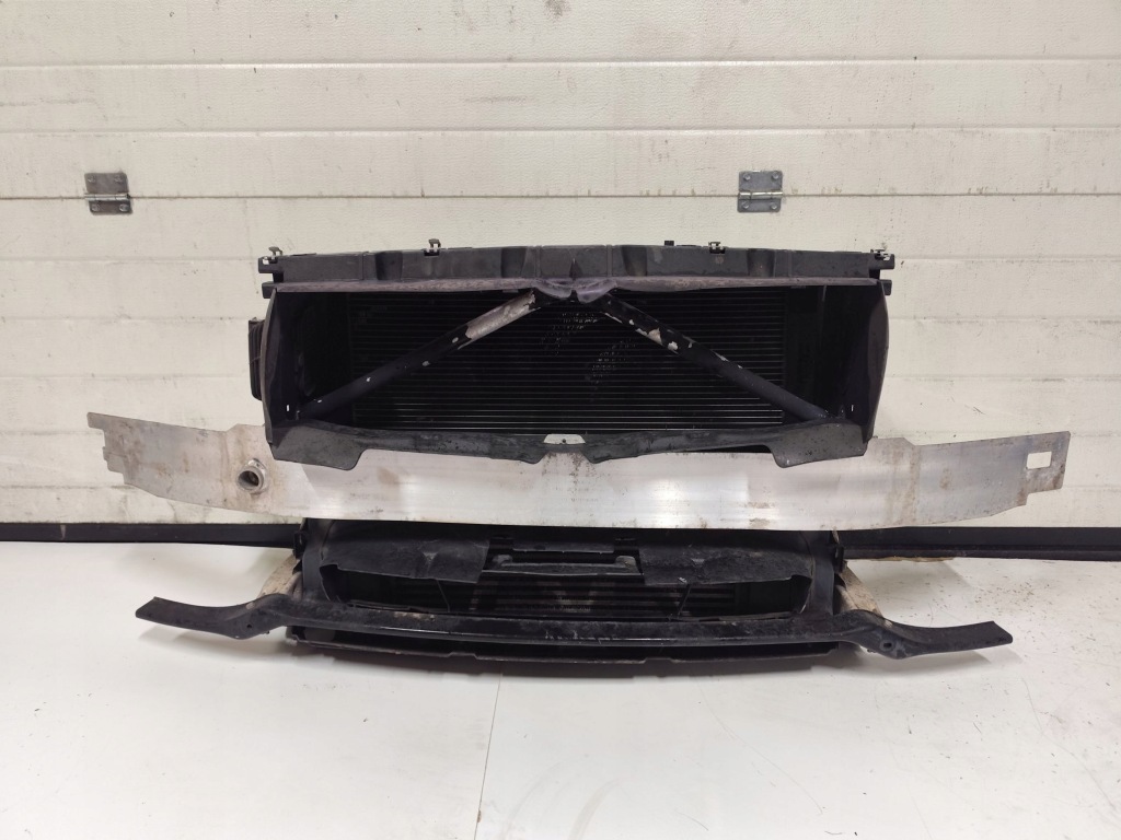 фото №1, Bmw f20 2.0 d - pas передний балка радиатор вентилятор