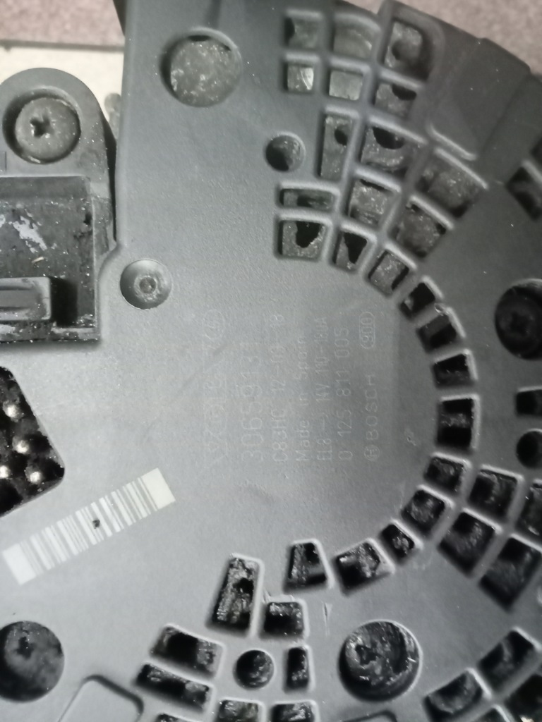 Volvo s60 2 2.0 d d3 11r генератор 0125811005 30659131 Киев