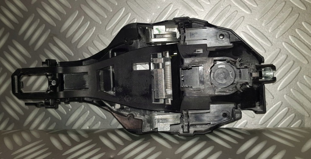 фото №1, Jaguar xf x260 кронштейн ручка дверь левый перед