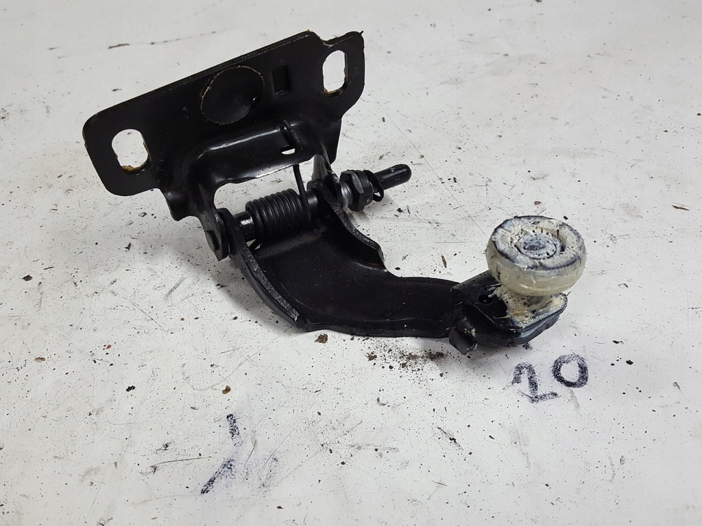 фото №1, Ford b-max 12r- ролик петля дверь левая задняя