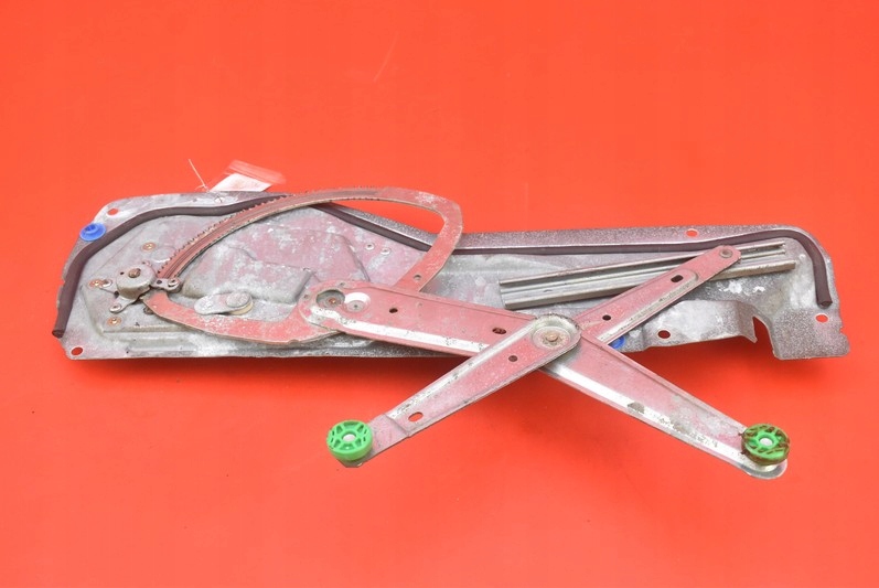 фото №7, Подъемник стекло правый перед eu 9152724 volvo xc70 1 i 96-00