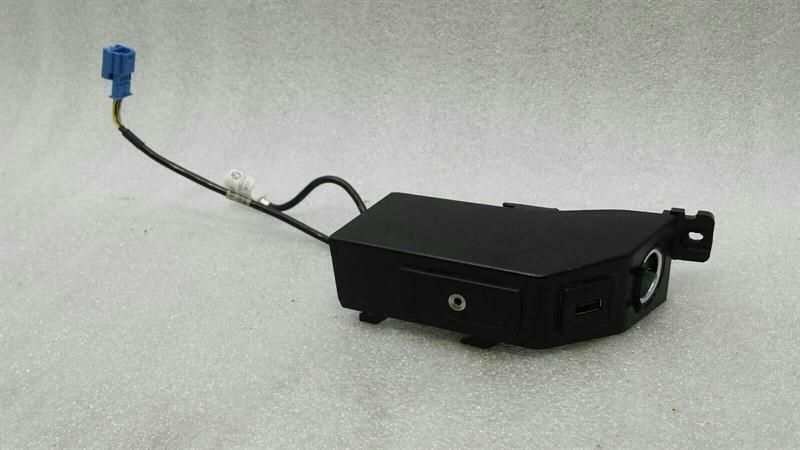 фото №1, Модуль входной usb mercedes slk r172 a1728210211 ecu