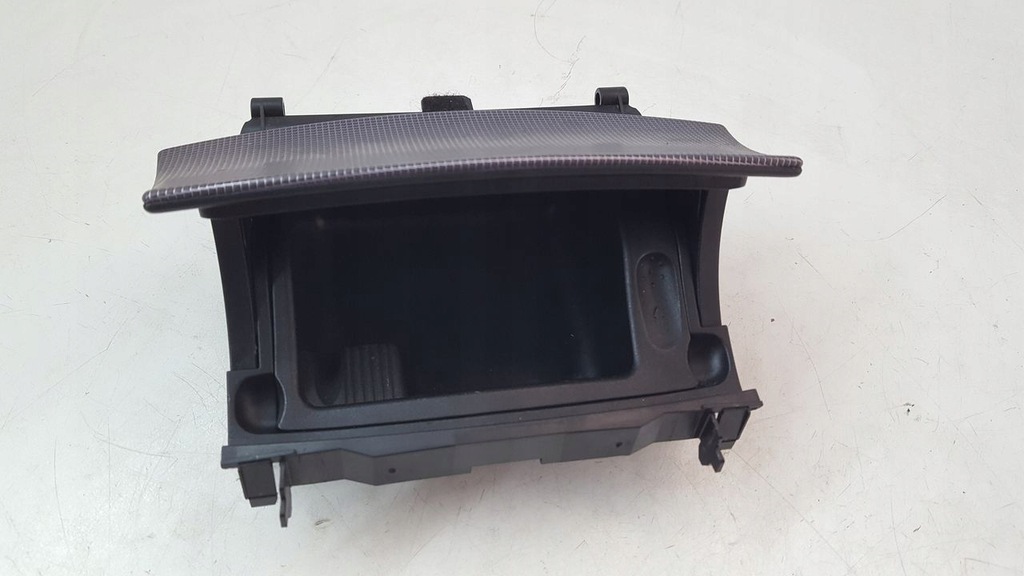 фото №6, Пепельница рамка консоли mercedes w203 2,6