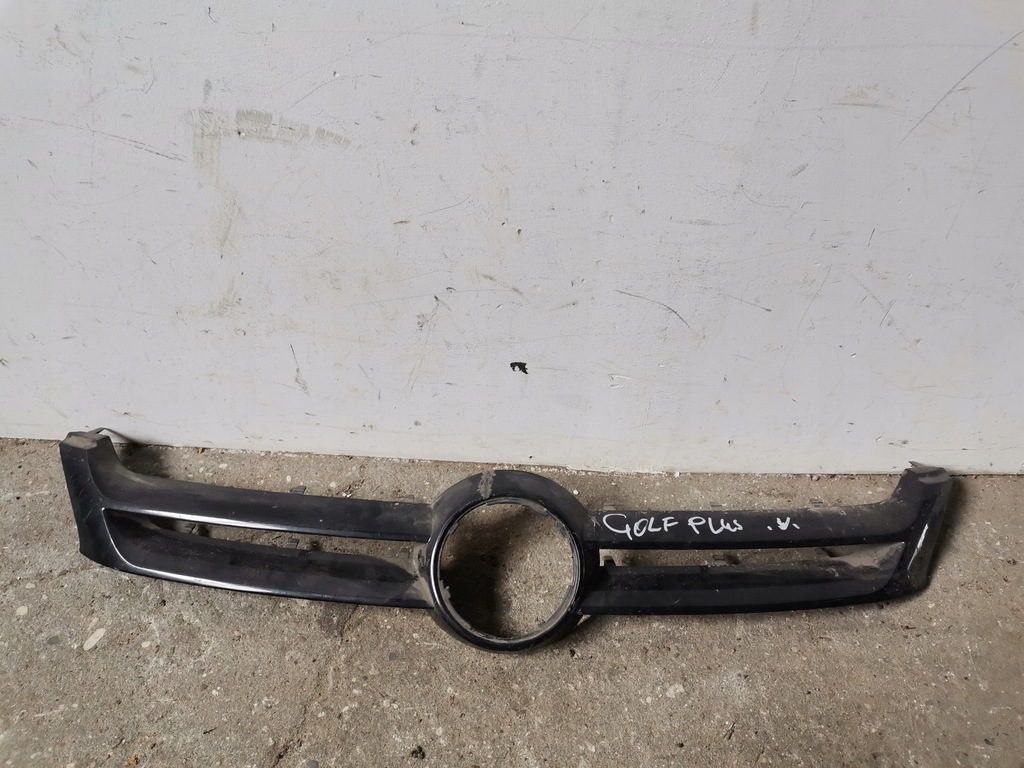 фото №1, Решётка радиатора решётка радиатора vw golf v 5 plus 05-09 5m0853653