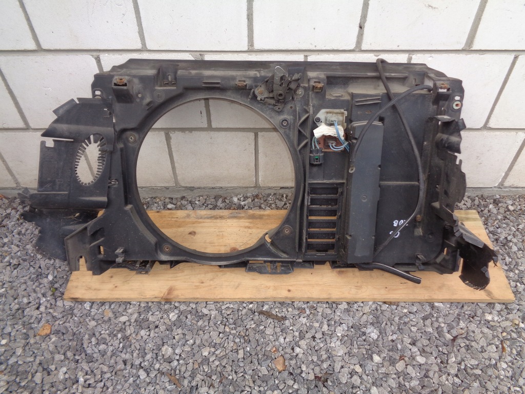 фото №1, Citroen c5 i 2.0 16v pas передний защита