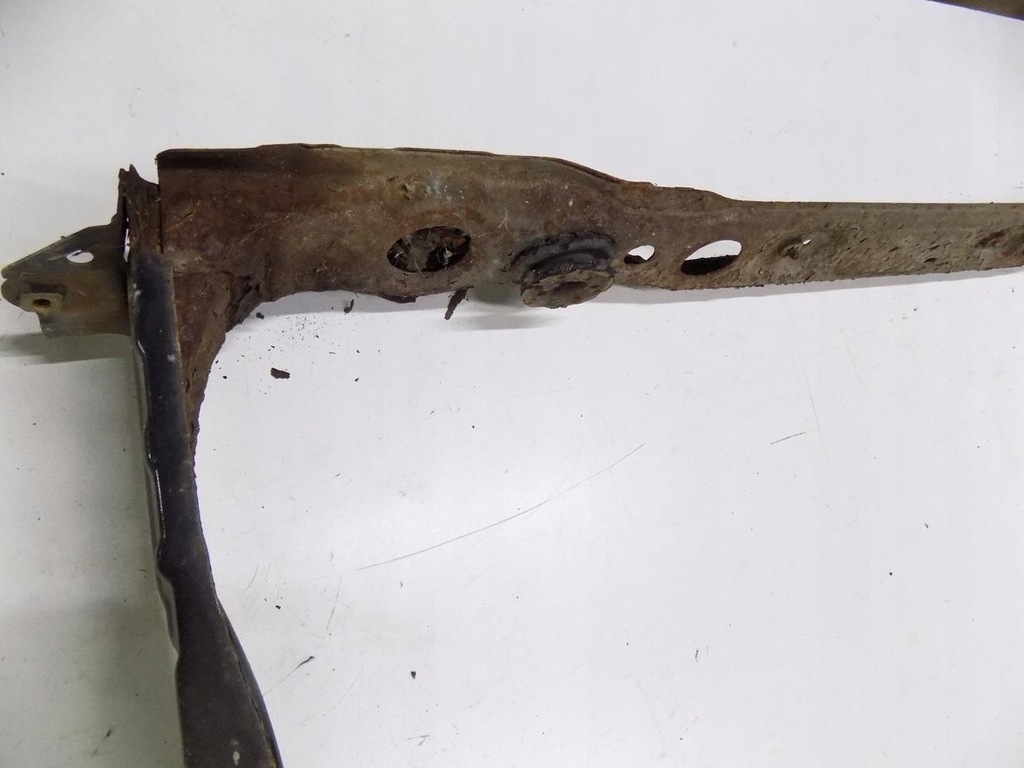 фото №6, Toyota auris i 06-09 pas передний усилитель нижние