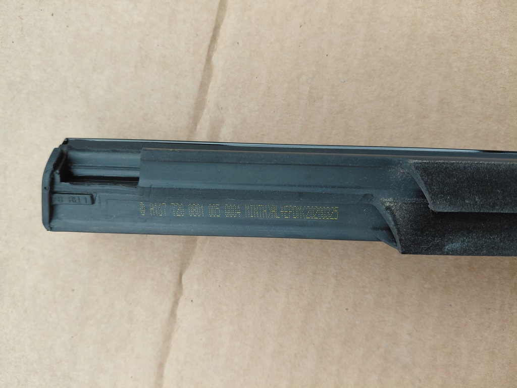 фото №6, Молдинг стекло дверь mercedes gle w167