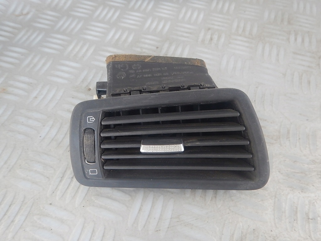 фото №1, Citroen c8 peugeot 807 lift ліва решітка обдув