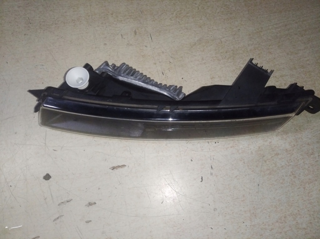 фото №1, Jaguar f-pace противотуманная фара правый свет дневные drl