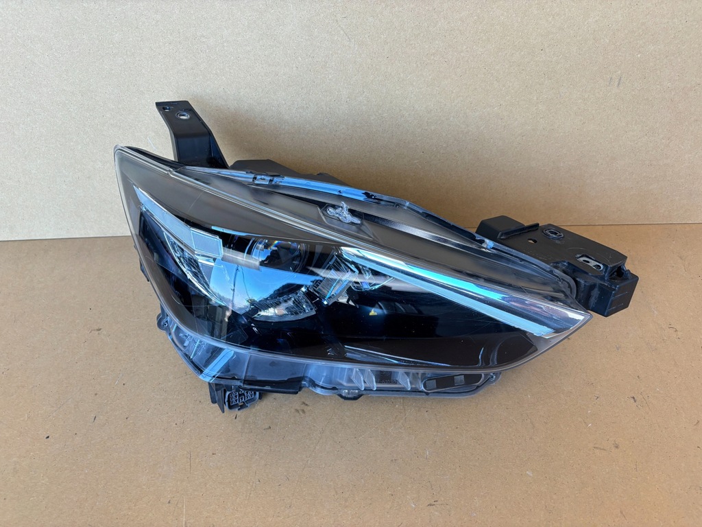 фото №4, Фара правий перед mazda cx-3 full led