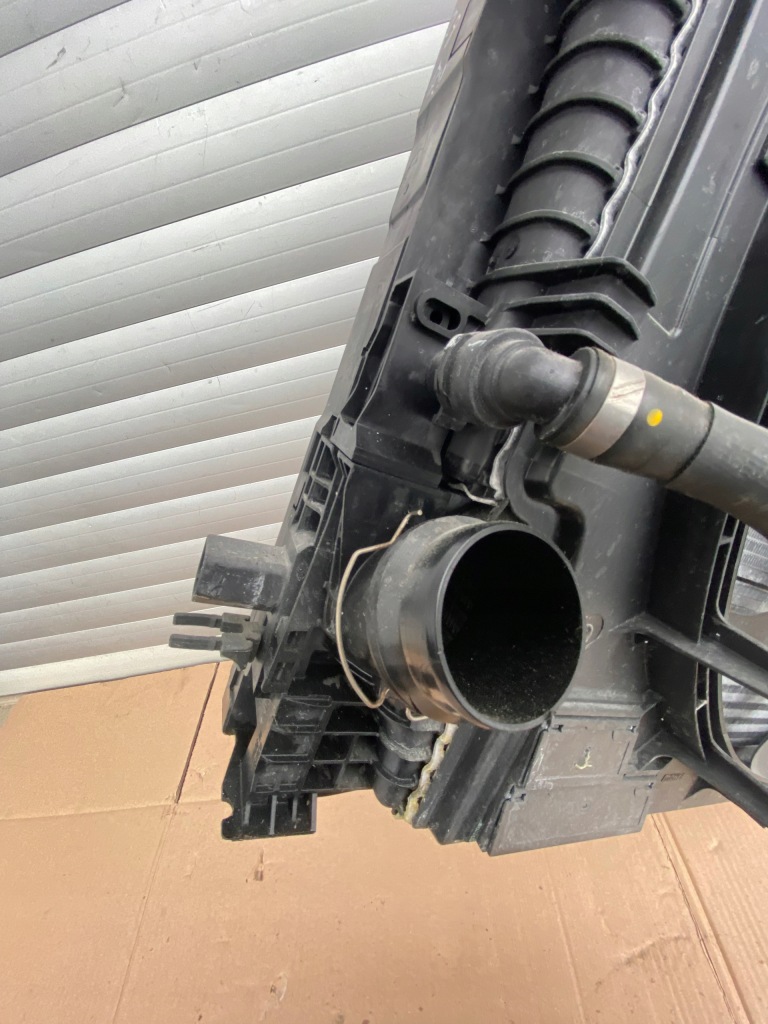 Купити Bmw x3 x4 g01 g02 радіатор комплект вентилятор оригінал дизель