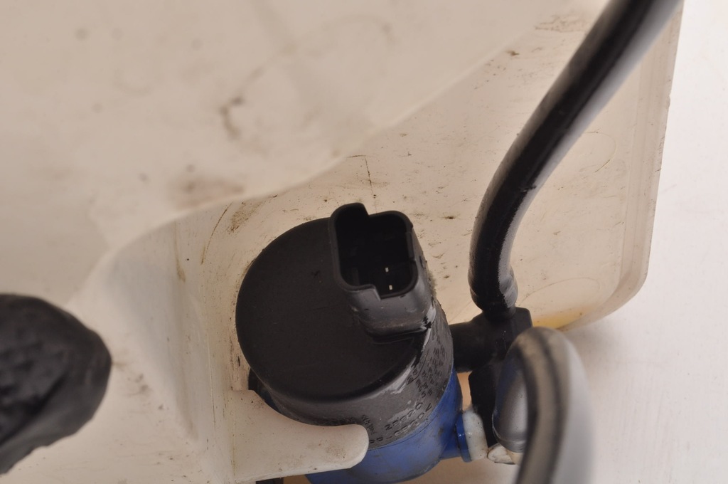 фото №7, Renault clio iv 1.2 бачок омывателя 289107623r