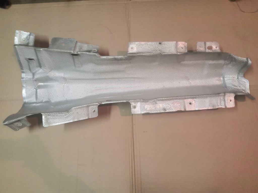 фото №1, Защита тепловая подвеска mercedes w176 w246